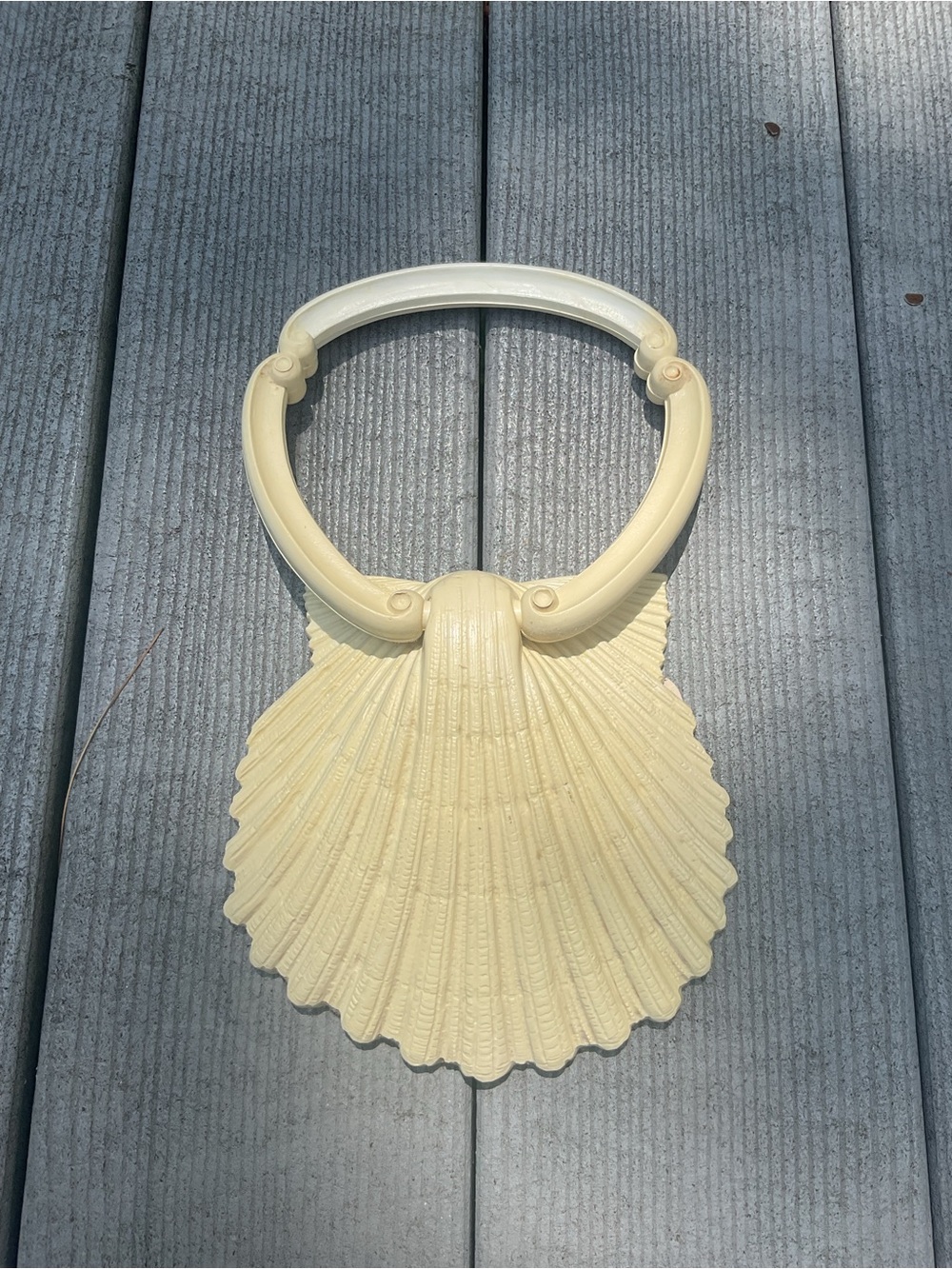 Vintage Shell-Shaped towel holder made in the USA Resin MCM